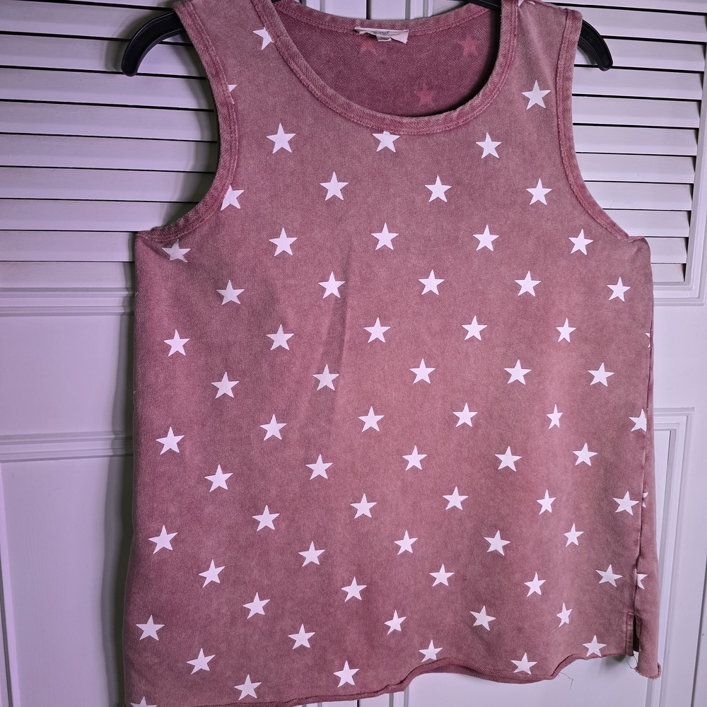 Easel prewashed red Top with White Star Design